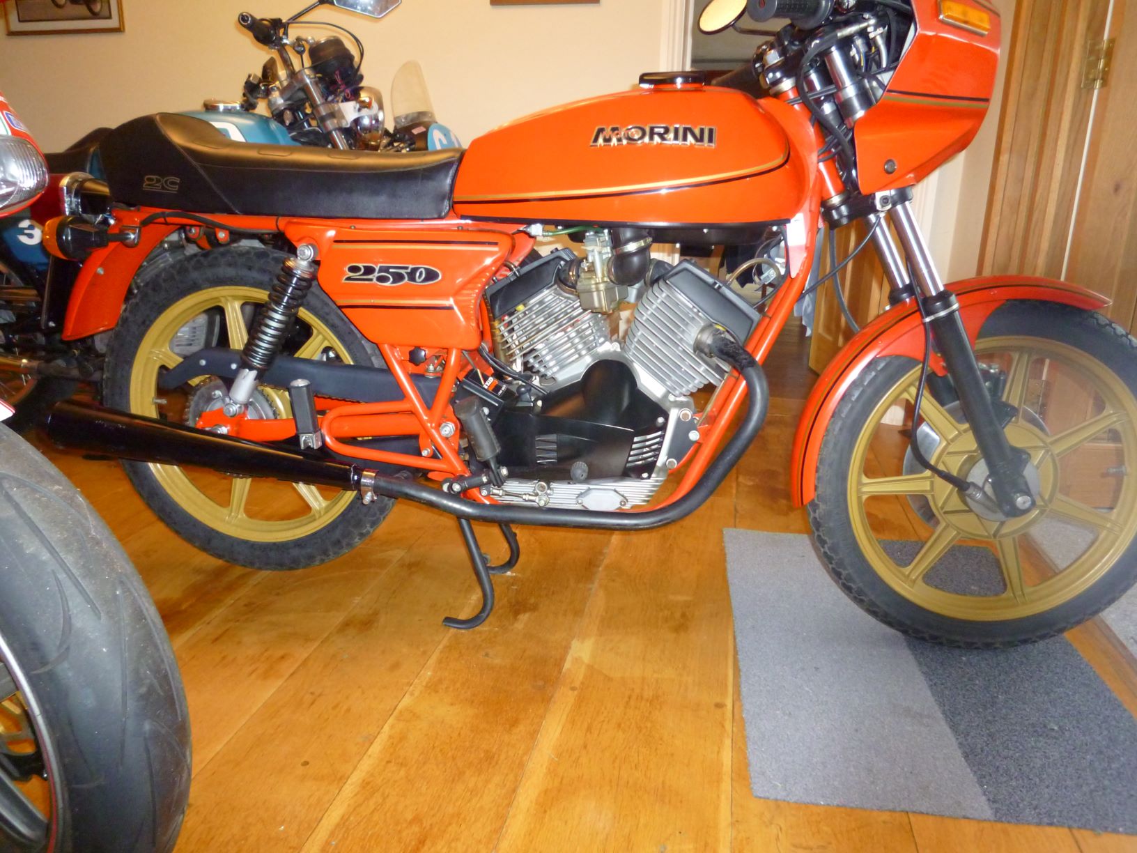 Morini 250 B.JPG